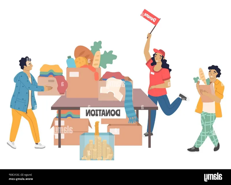 Voluntarios recolectan ropa para donar a personas sin hogar en Ibiza