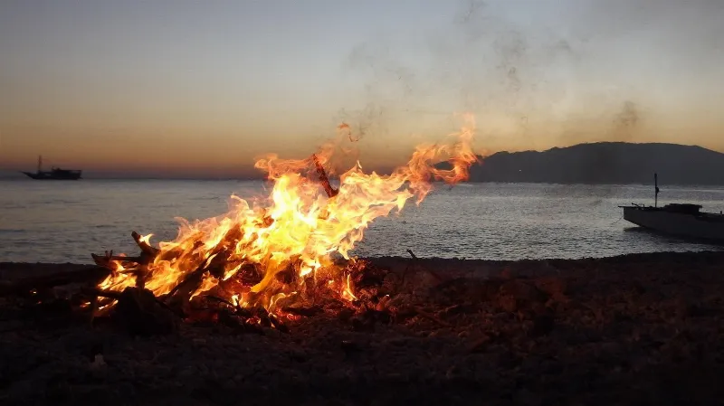 Fiestas de San Juan: tradición y diversión en toda la isla
